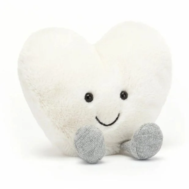 Adorable and gentle Jellycat friendsJellycat Amuseable Little Cream Heart