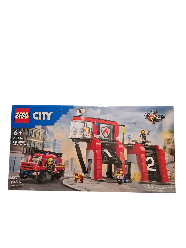 Creatively inspiring LEGOLego City - Fire Station with Fire Truck